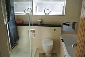 Photo 7- click for photo gallery